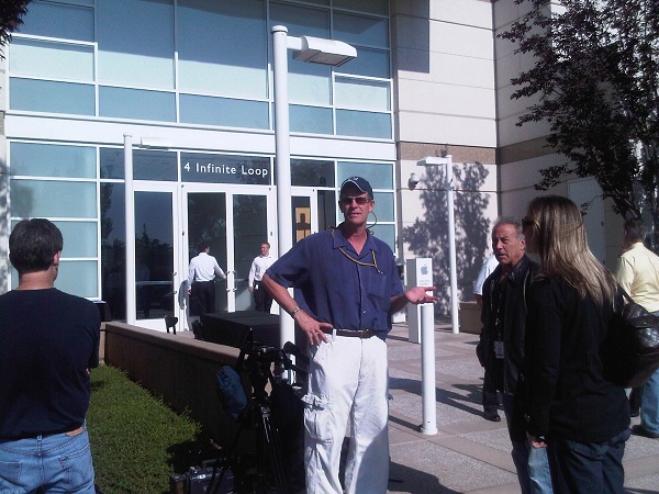 On Apple campus: Live updates 4 applemedia 2