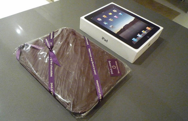 iCandy - Chocolate covered iPad melts woman's heart 1