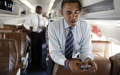 Obama thought the White House would have cooler phones 1 obama blackberry